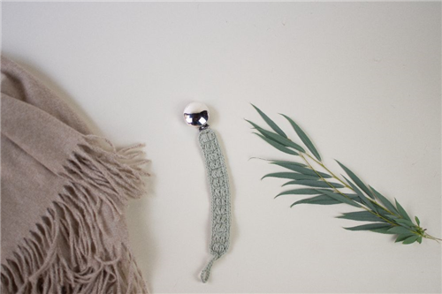 crochet verde olivo para clip plata