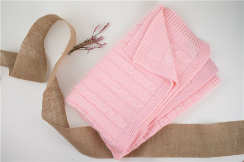 cobija trenzada rosa