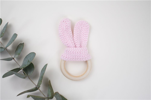 mordedera oreja crochet rosa bebe