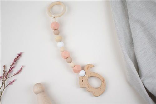 colgante ardilla silicon rosa con beige