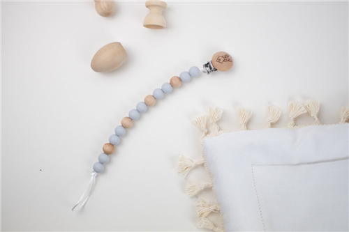 clip madera con silicon gris