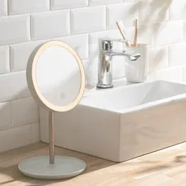 Espejos, básculas y decoración