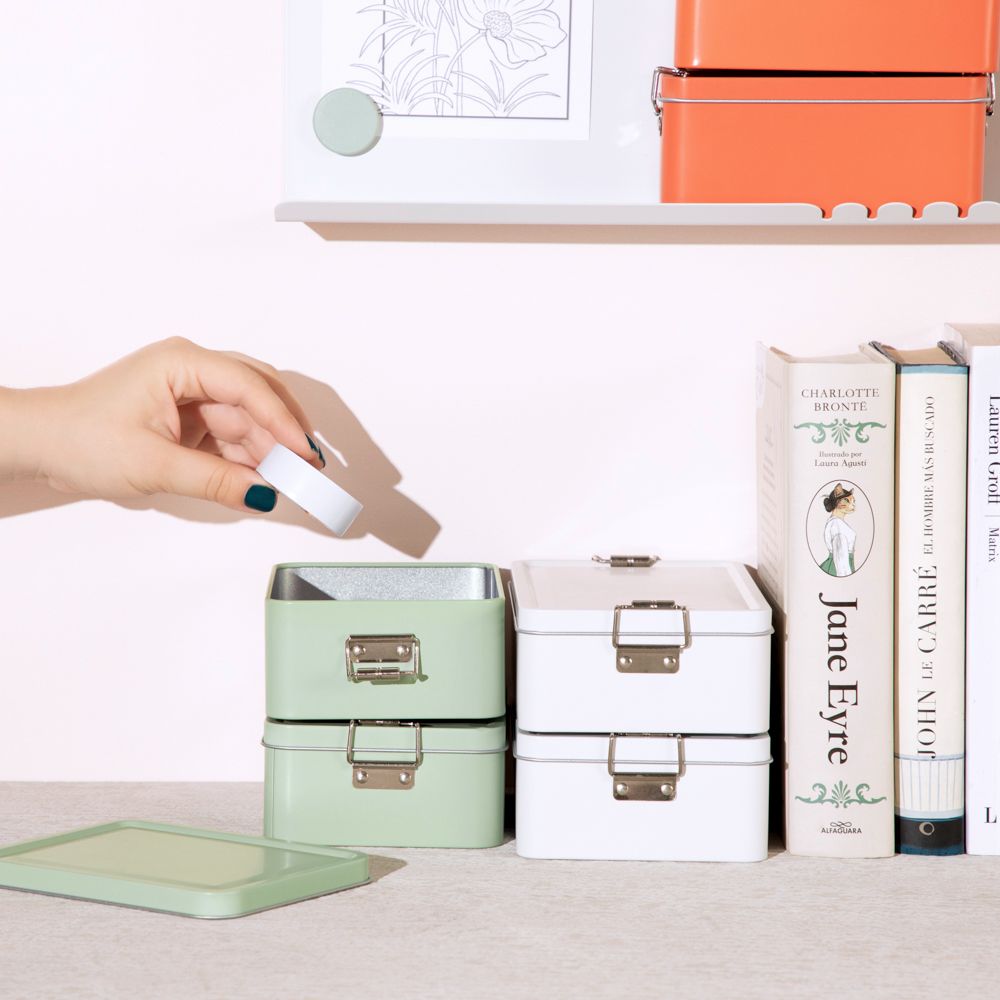 Caja metálica 14x11x5.5 cm