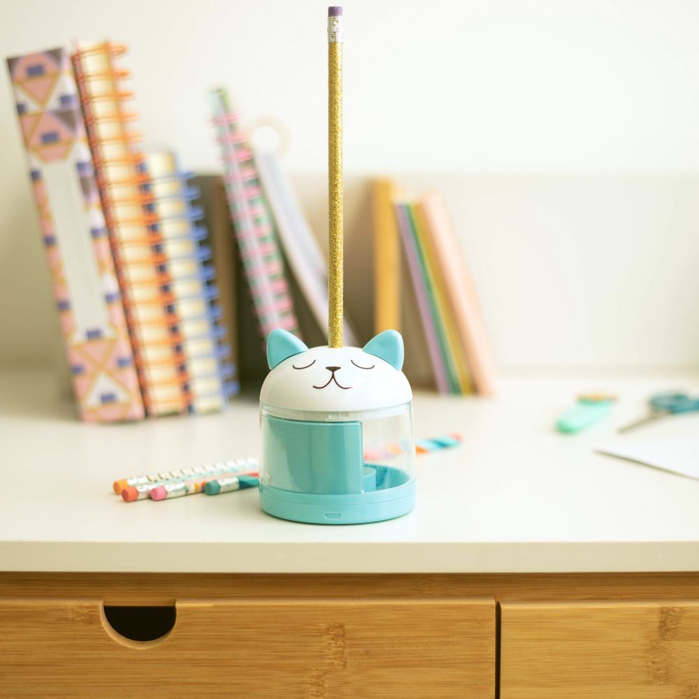 Sacapuntas a Baterías con Forma