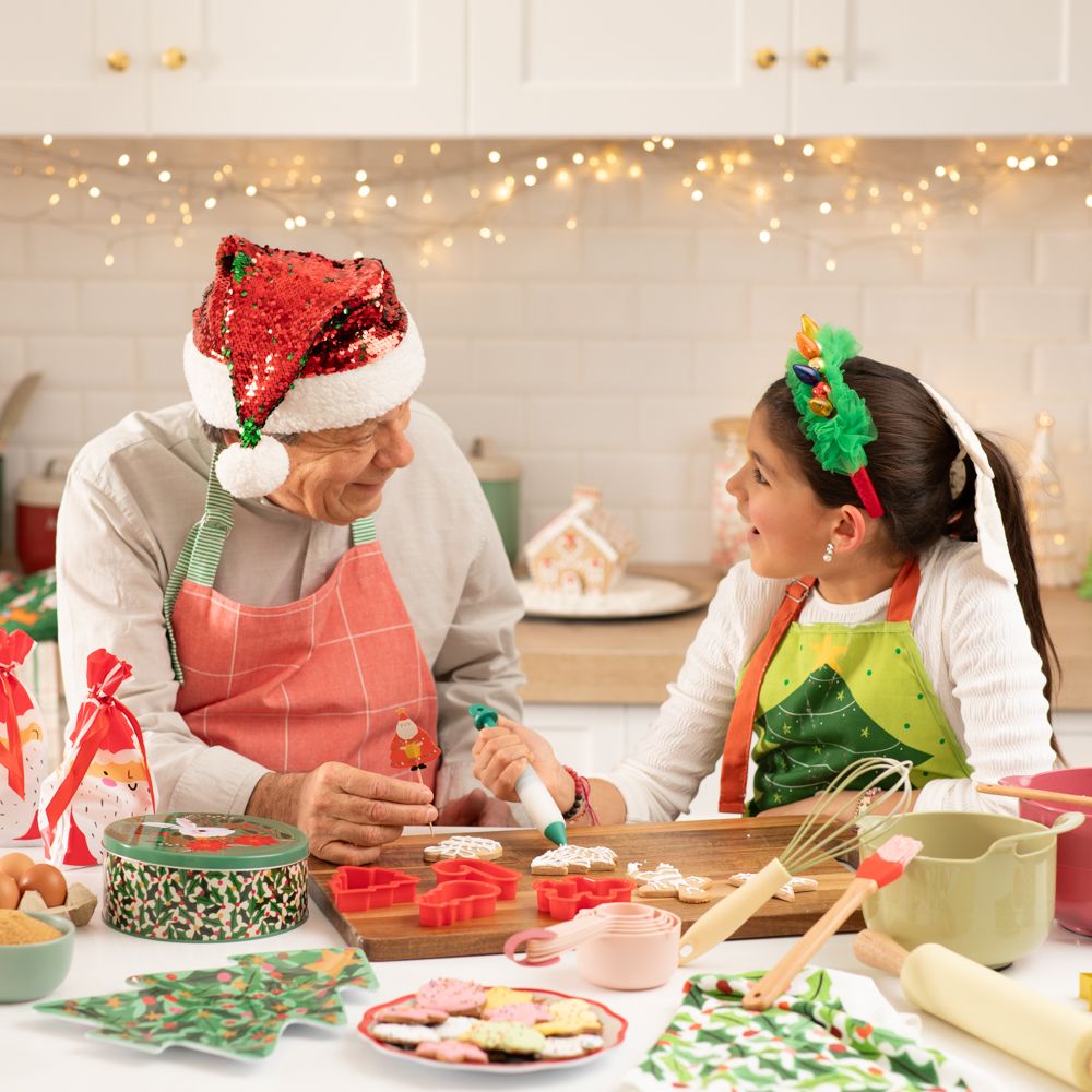 Set de 6 cortadores de galletas con lápiz para decorar