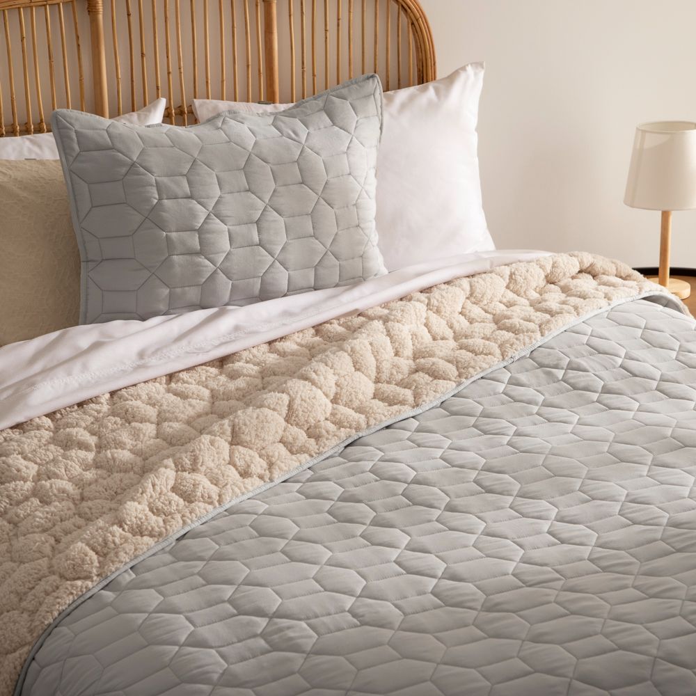 Colcha de microfibra cordero King