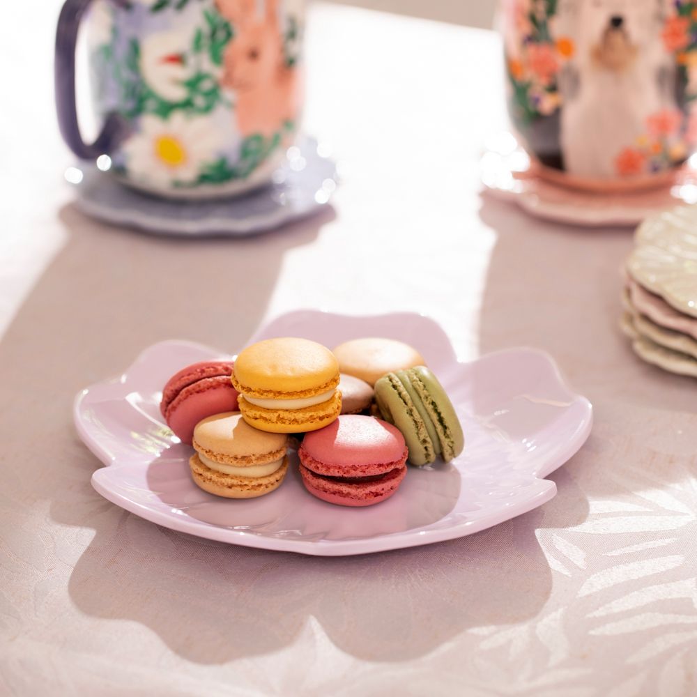 Plato de melamina con forma de flor