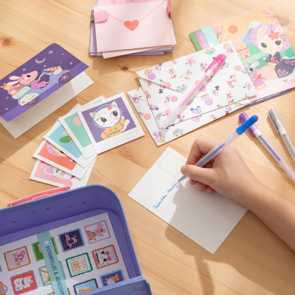 Set maletín y accesorios papelería