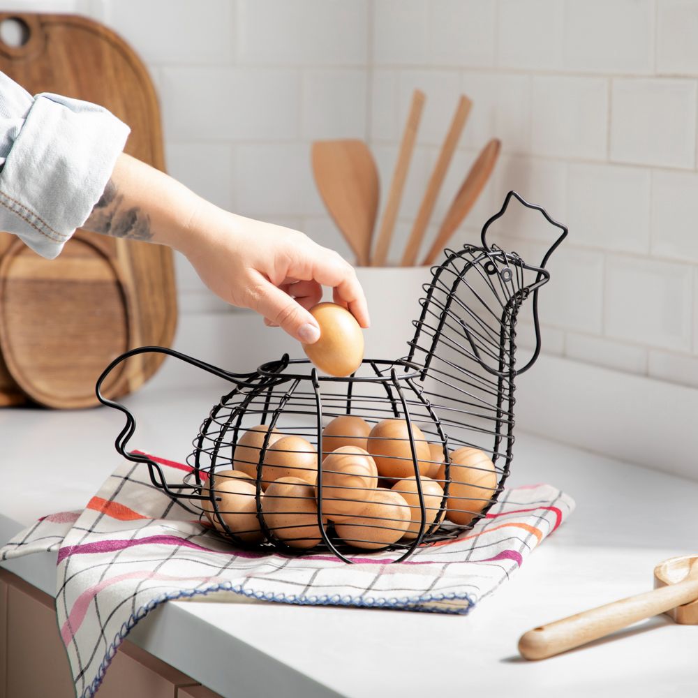 Canasto para huevos con forma de gallina