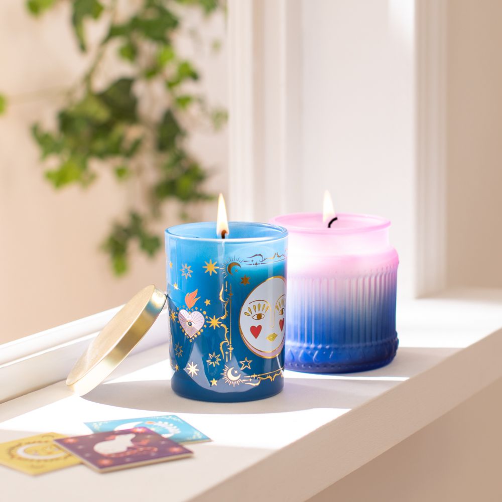 Vela aromática lavanda envase vidrio con diseño