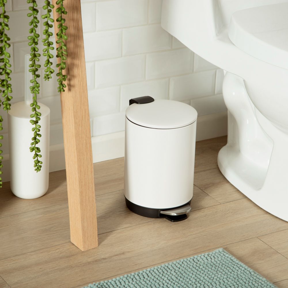 Bote de basura metálico con pedal 3 L