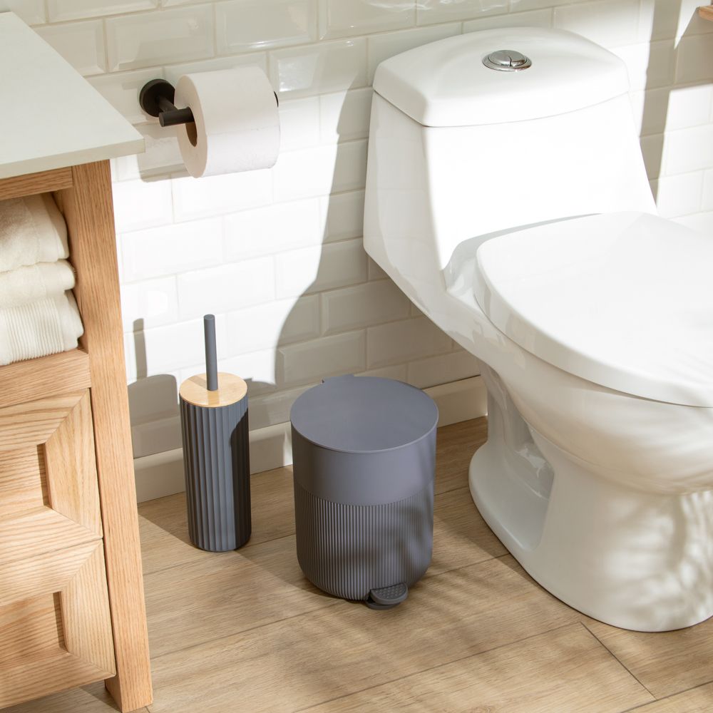 Cepillo de limpieza para baño