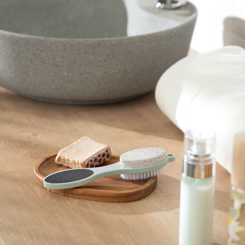 Cepillo para pies multifuncional