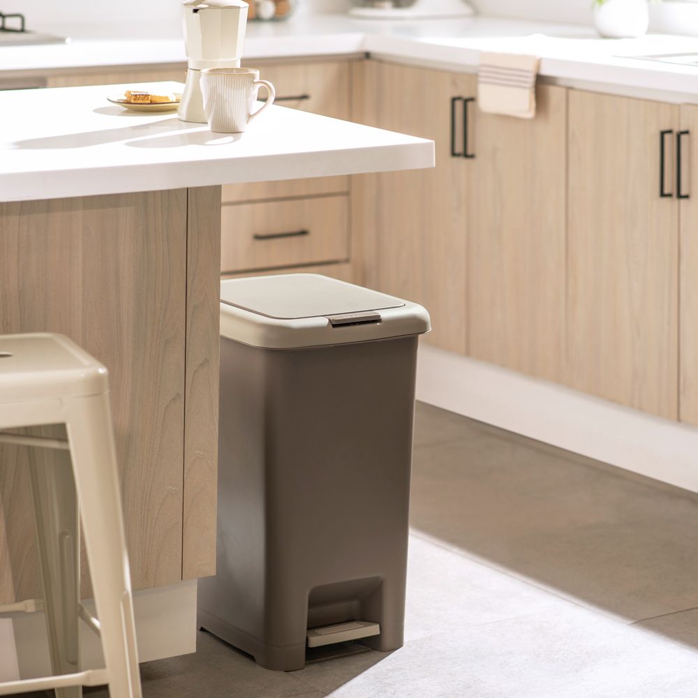 Basurero de plástico 45 l