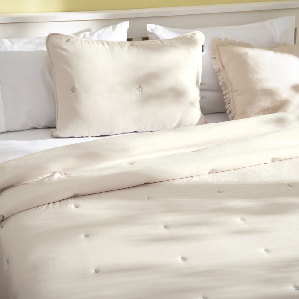 Colcha bordado de microfibra King