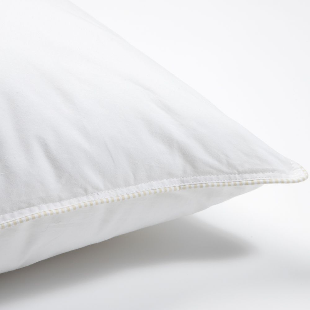 Almohada sensación plumas 50x70 cm