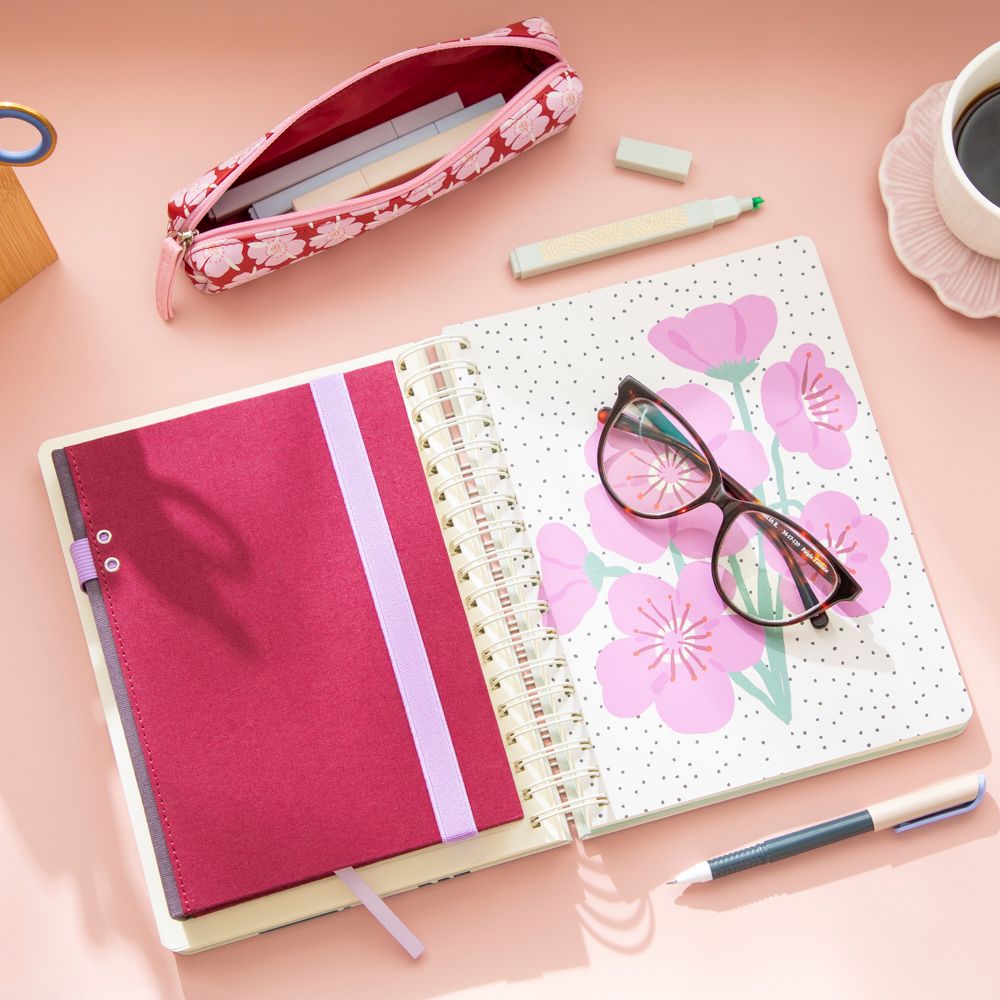 Libreta de tela con portaboligrafo 176 hojas líneas