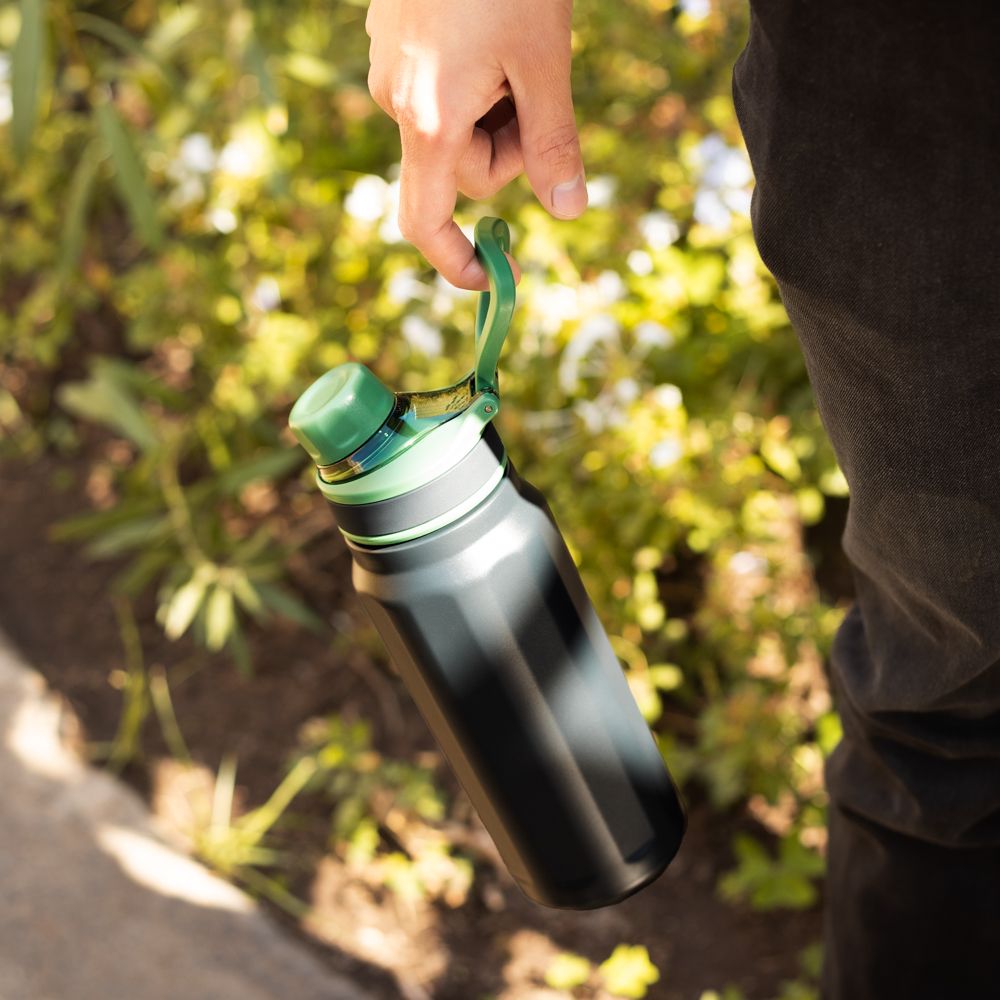 Botella agua de metal 670 ml