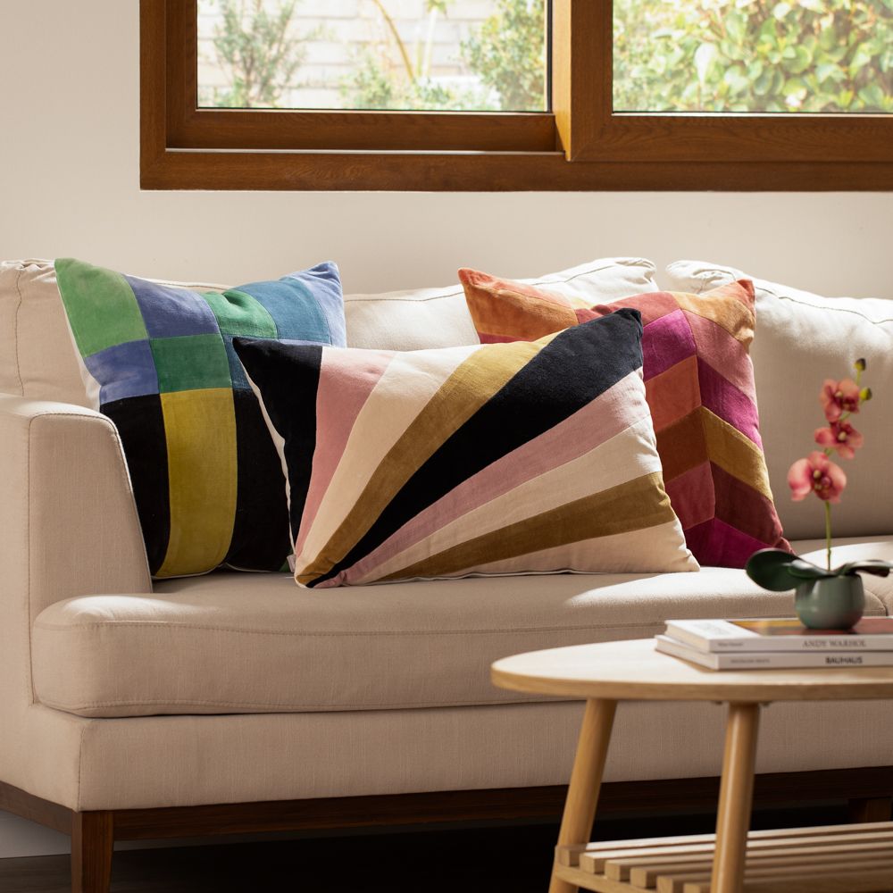 Cojín de terciopelo con patchwork 40x60 cm