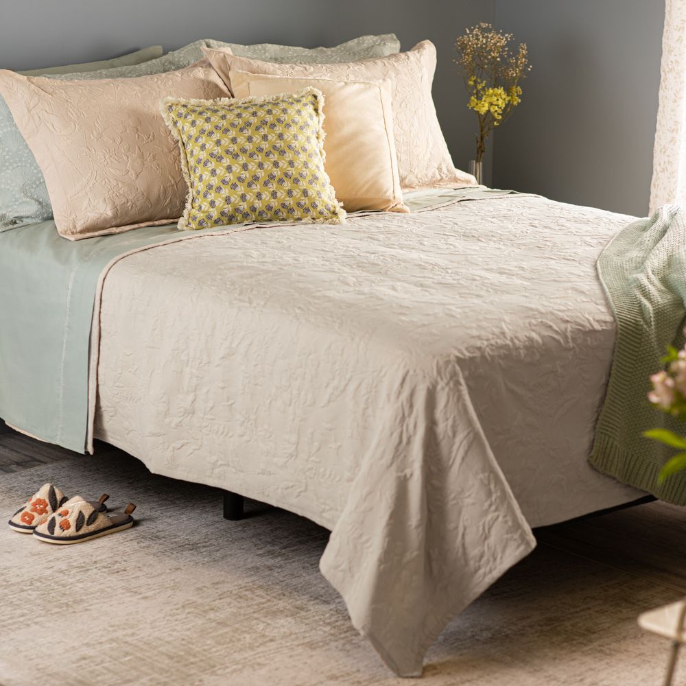 Colcha jacquard clásico King