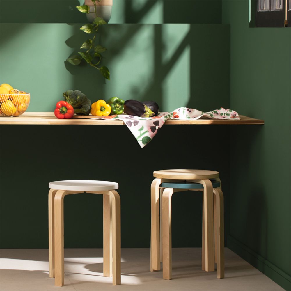 Banco apilable de madera 32x45 cm