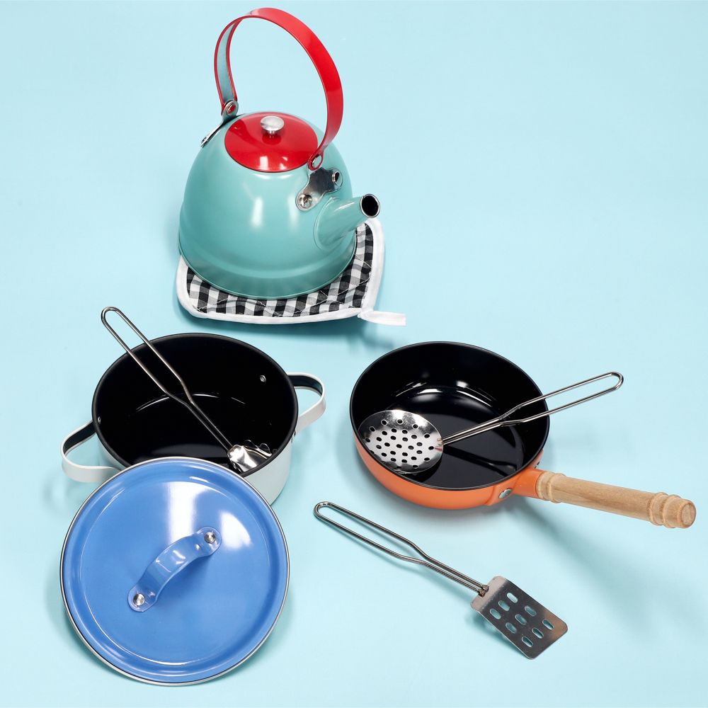 Set de ollas y accesorios de juguete