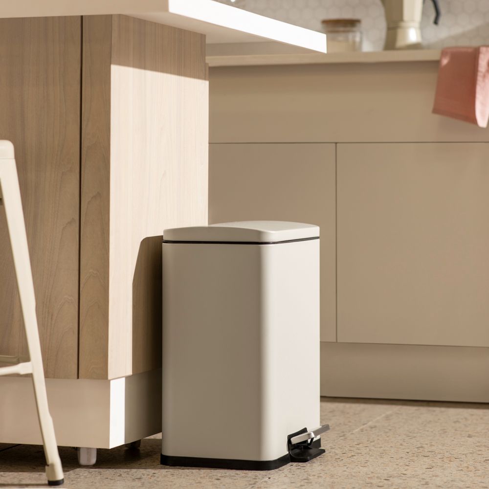 Basurero de metal 20 L