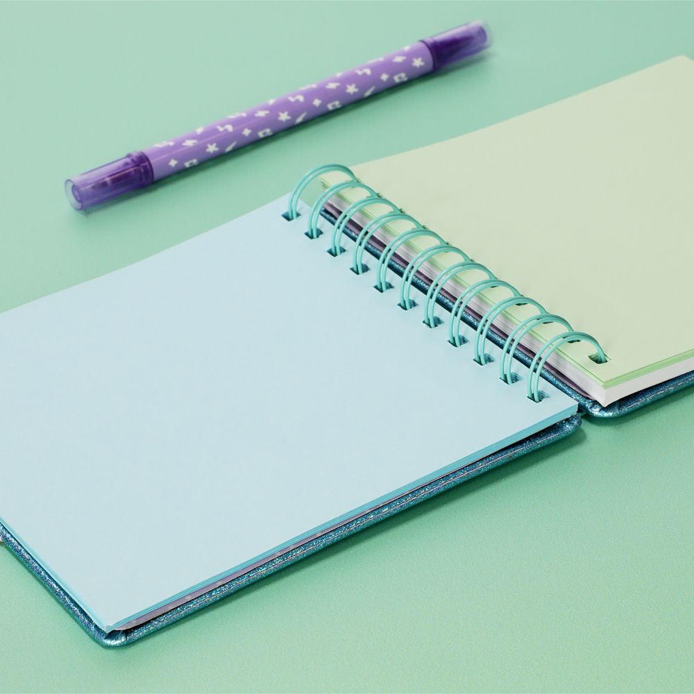 Cuaderno con diseño glitter