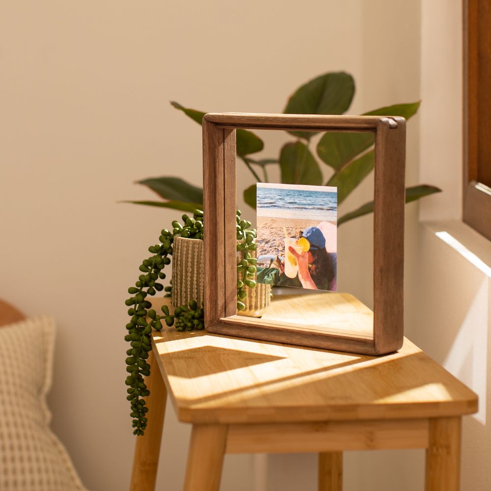 Marco de foto de madera con doble vidrio 20x20 cm