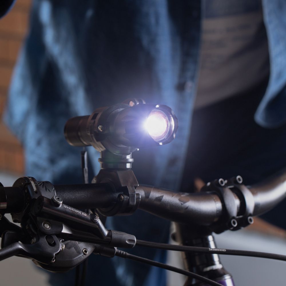 Linterna y Soporte para Bicicleta 3.9x3.9x14 cm