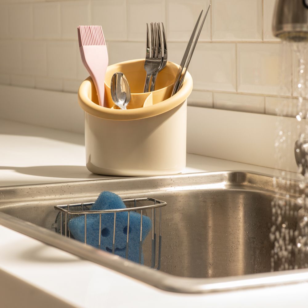 Escurridor de cubiertos de plástico 16x15x15.8 cm