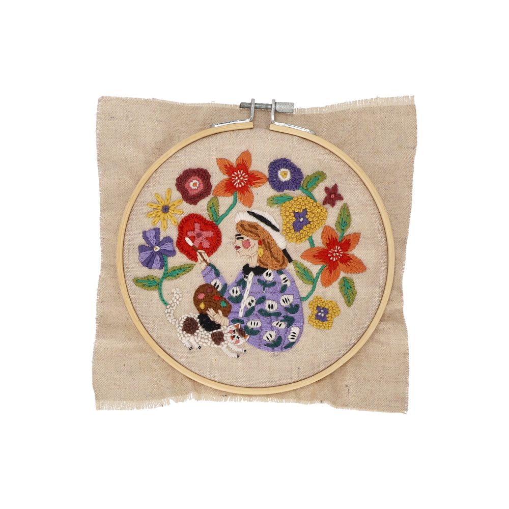 Bastidor de madera con figura para bordar