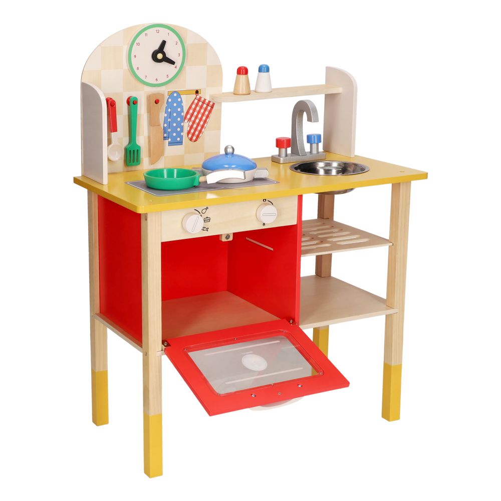 Cocina de madera con lavaplatos