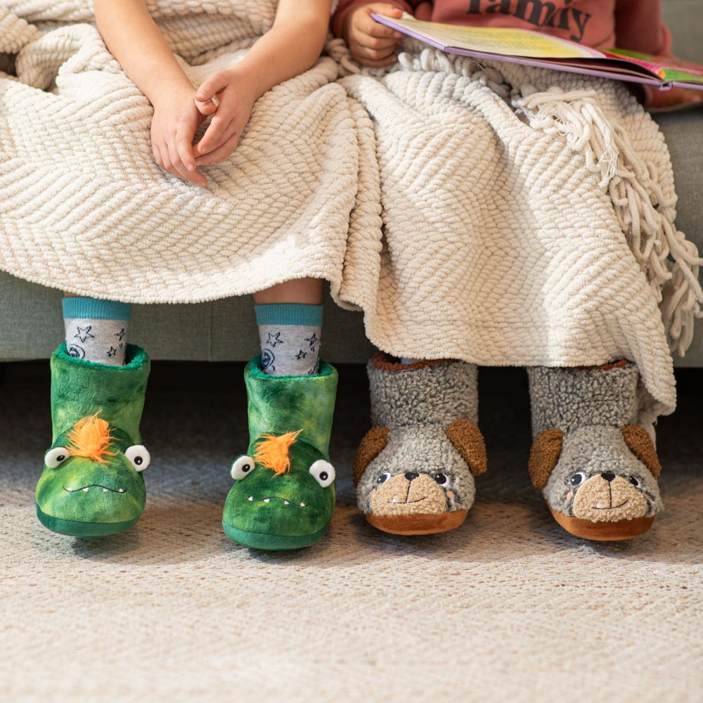 Pantufla bota peluda infantil 18 cm