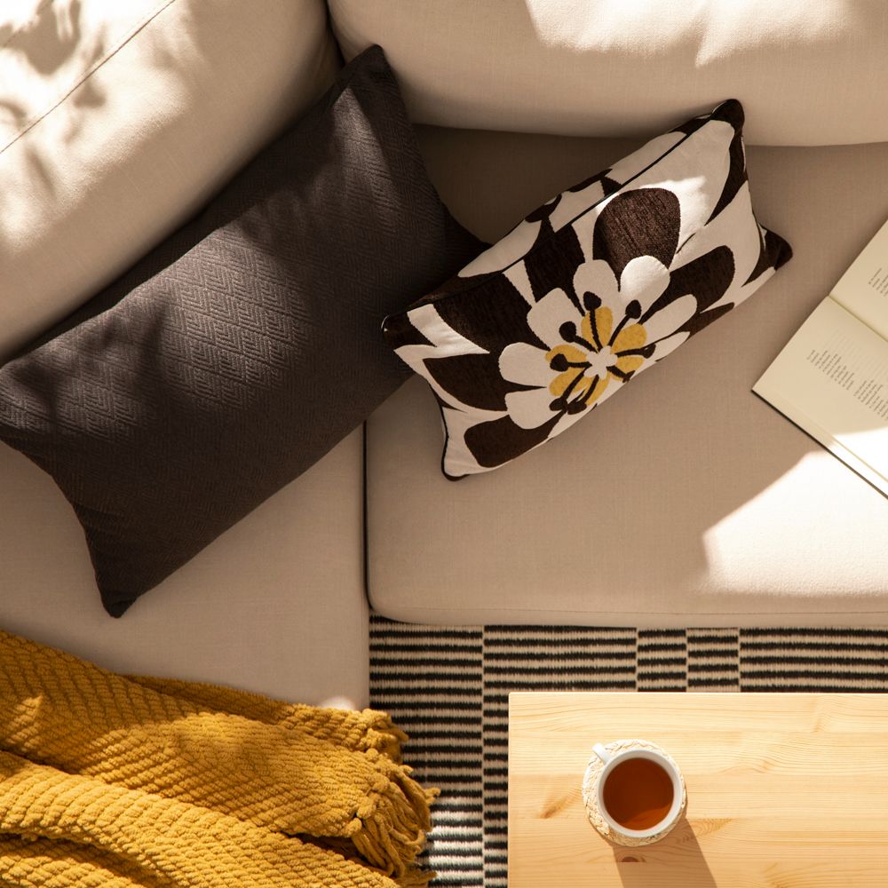 Cojín con diseño de tejido jacquard 30x50 cm