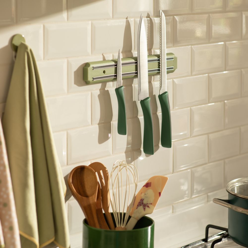 Barra magnética de muro 33x1.4x4.8 cm