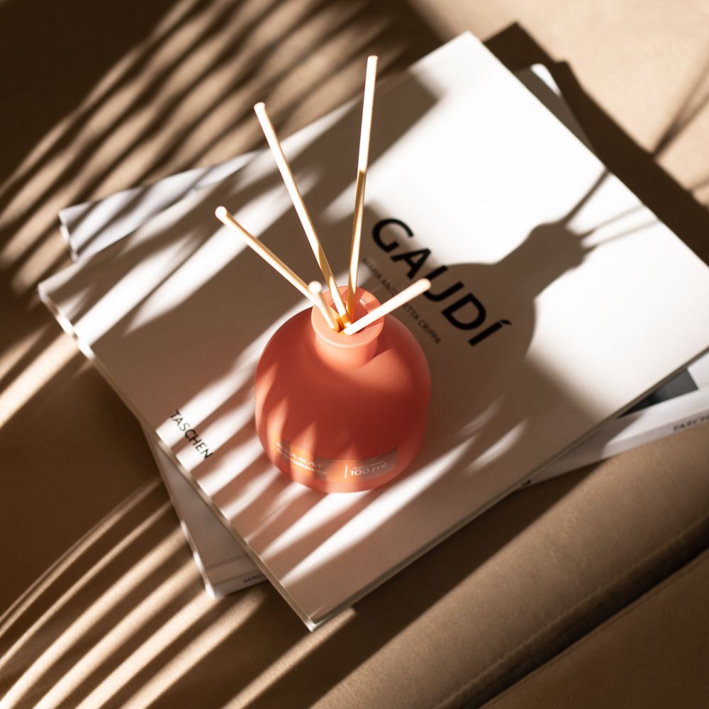 Botella con varitas aromáticas rosa suave 100 ml