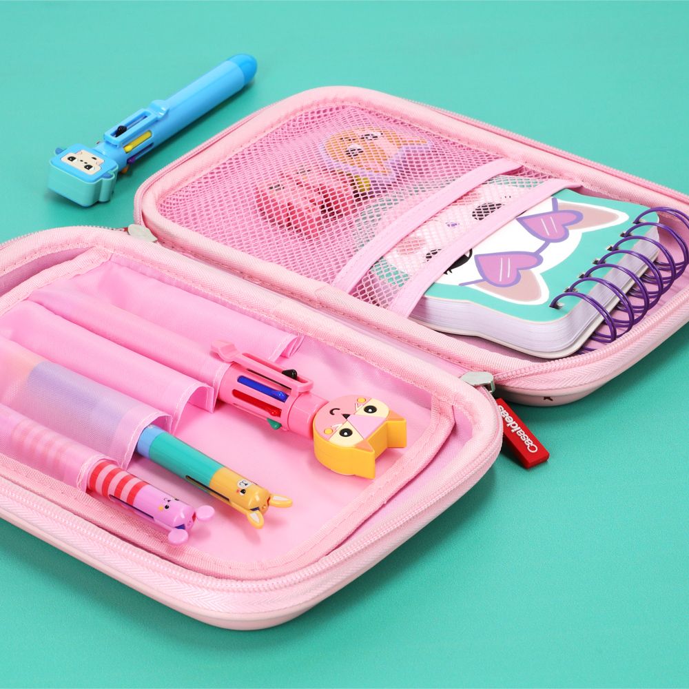 Estuche rígido con lentejuelas y diseño