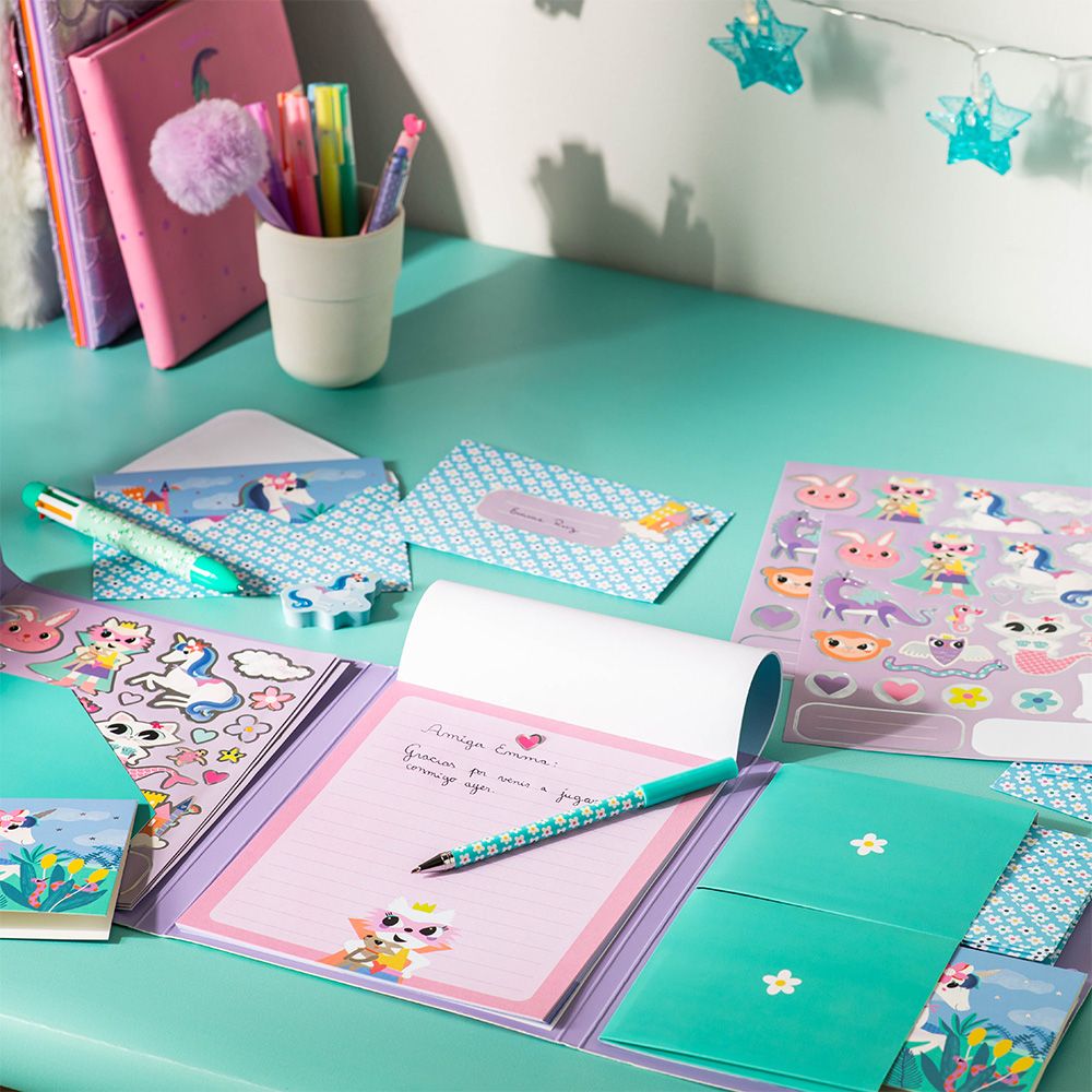 Set de cartas y sticker