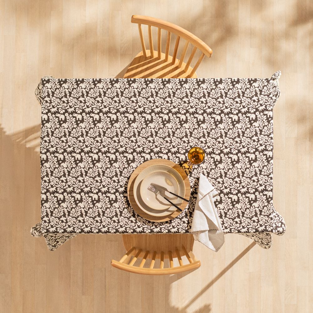 Mantel de algodón con diseño y bordes 150x210 cm