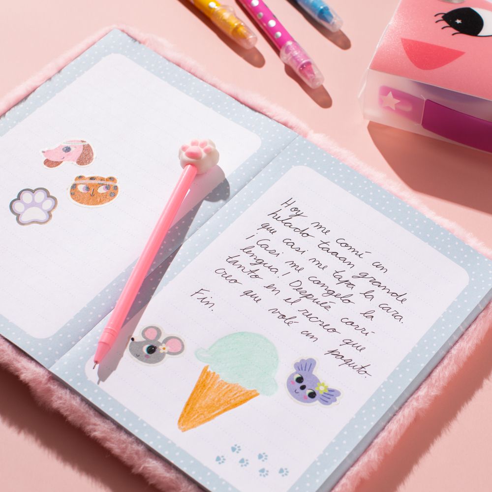 Cuaderno peluche con bolígrafo