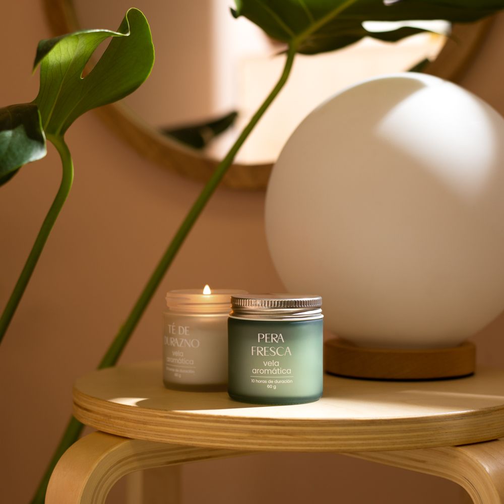 Vela de vidrio con tapa pera fresca