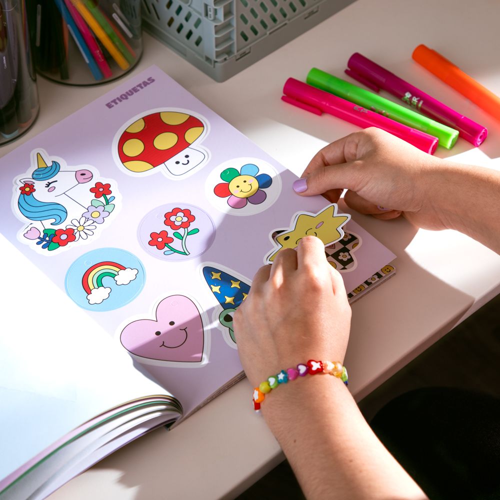 Block de actividades en papel