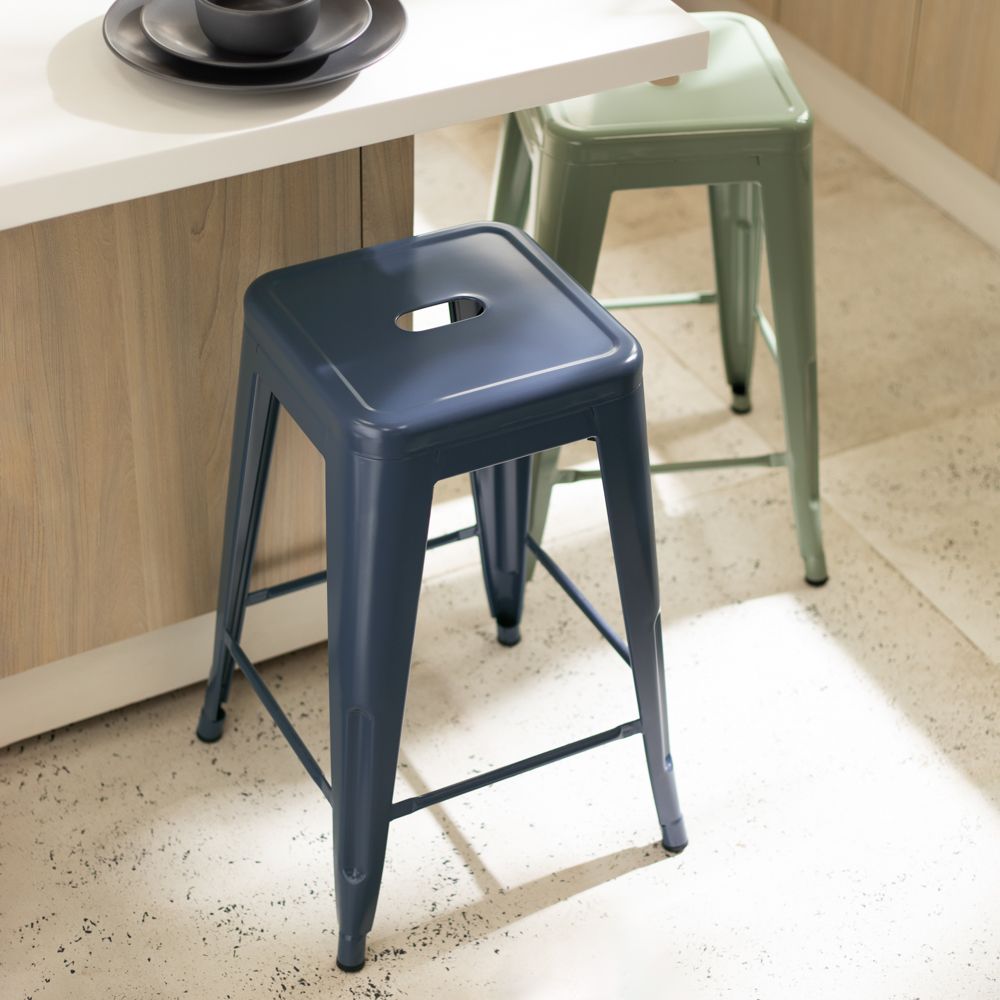 Banco alto de metal 41x41x61 cm