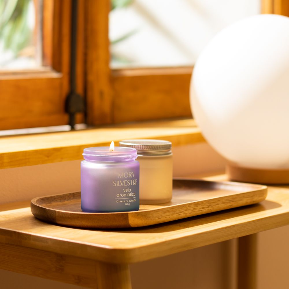 Vela de vidrio con tapa mora silvestre