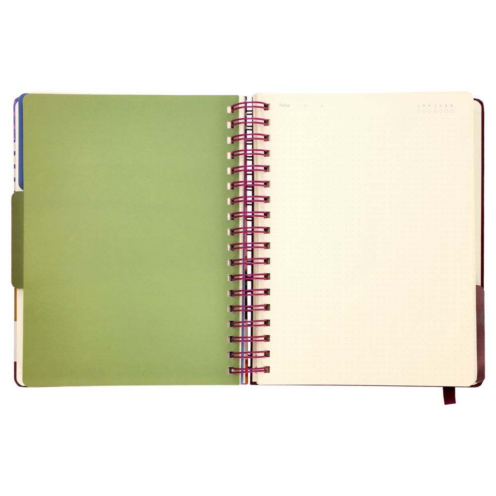 Cuaderno con divisiones 18x24 cm
