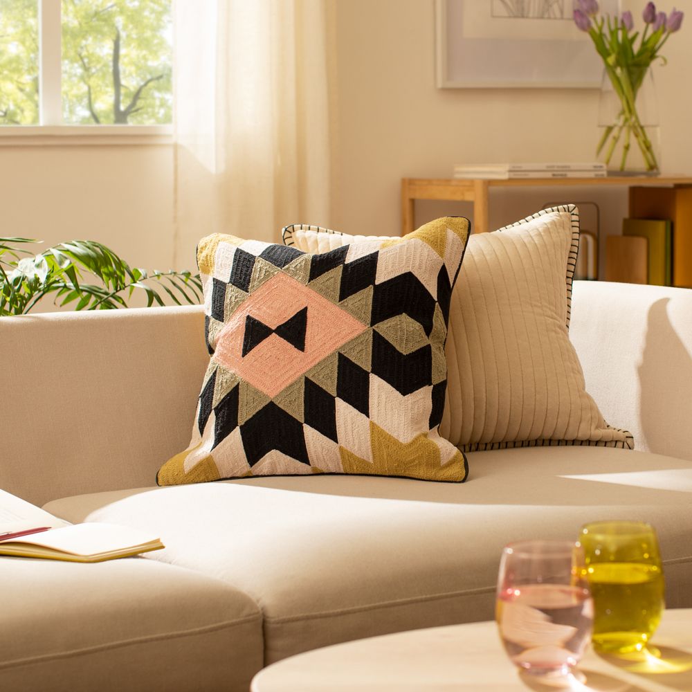 Cojín de algodón con bordado crewel 45x45 cm