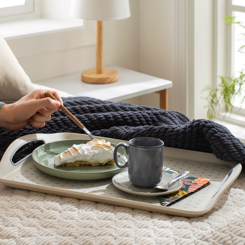 Bandeja de melamina con antideslizante 32x4.1x46.2 cm