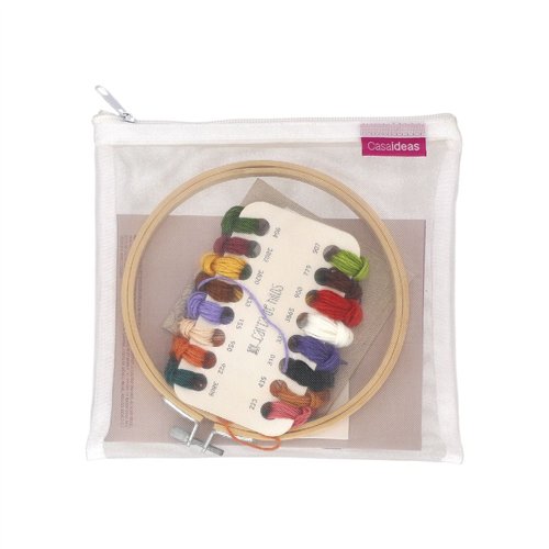 Bastidor de madera con figura para bordar