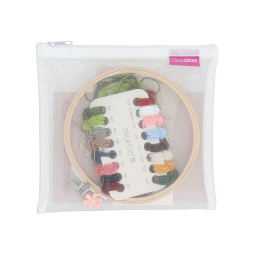 Bastidor de madera con figura para bordar